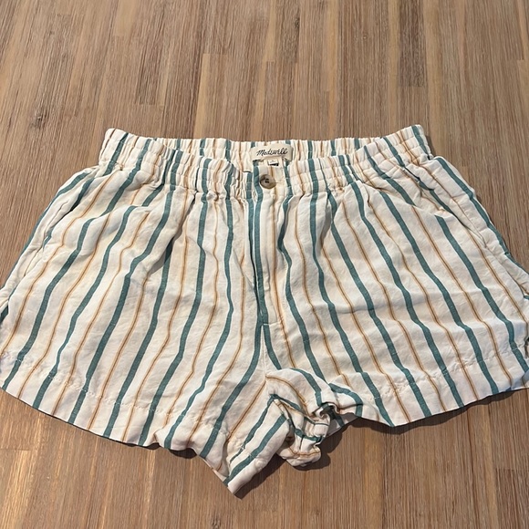 Madewell Pants - Madewell Size Medium Striped Shorts!
